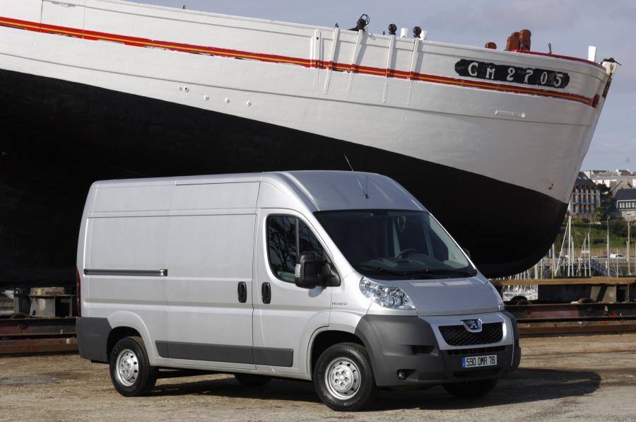  Peugeot Boxer 2006 года  (фото 40 из 81)